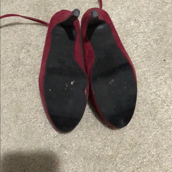 Shoes - Picture 4 of 4